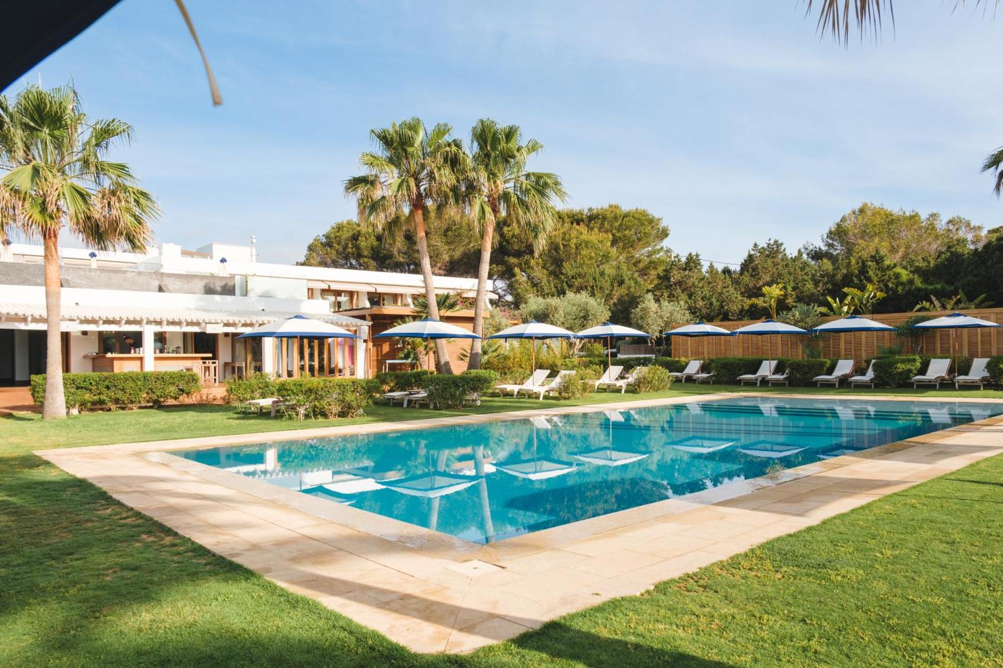 Gecko Hotel & Beach Club, A Small Luxury Hotel Of The World Playa Migjorn Dış mekan fotoğraf